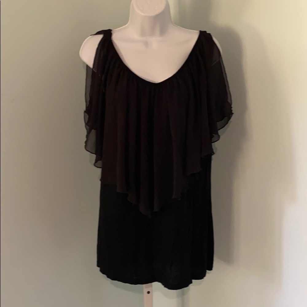 Women’s black cold shoulder top size XL